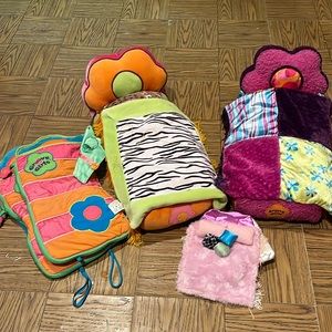 Groovy Girls Beds